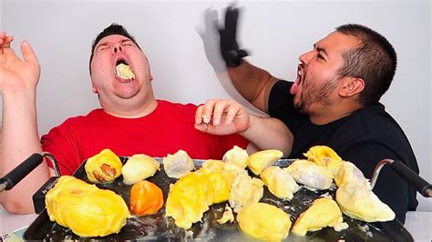 Jun 10, 2021 · Nikocado Avocado—real name Nicholas Perry— is a YouTuber known for his extreme eating videos. He boasts over 2 million subscribers. In 2020, he created an OnlyFans account where subscribers ... 